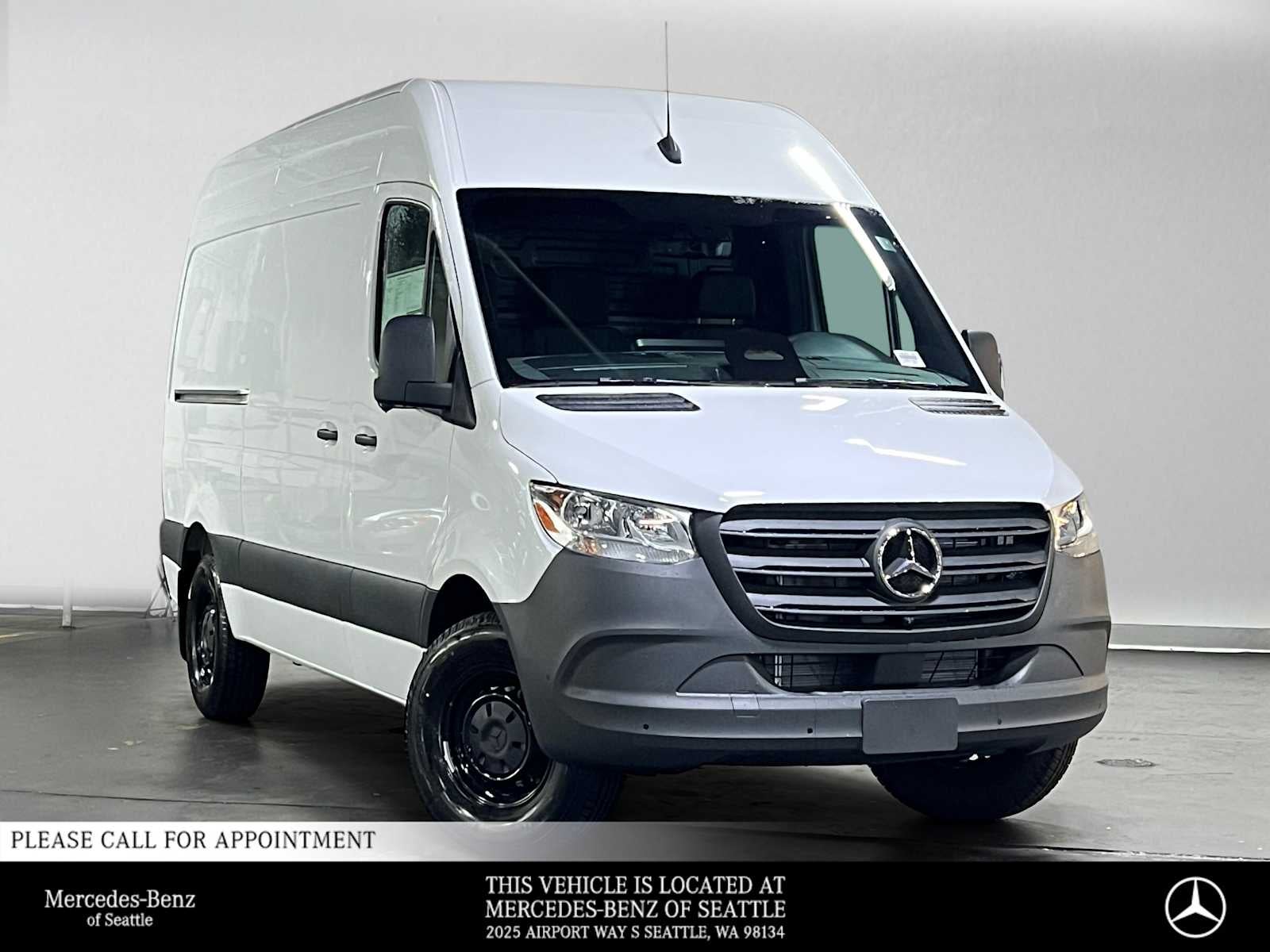 2026 Mercedes-Benz Sprinter Cargo 2500 Standard Roof I4 Diesel 144 RWD
