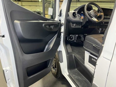 2026 Mercedes-Benz Sprinter Cargo 2500 Standard Roof I4 Diesel 144 RWD