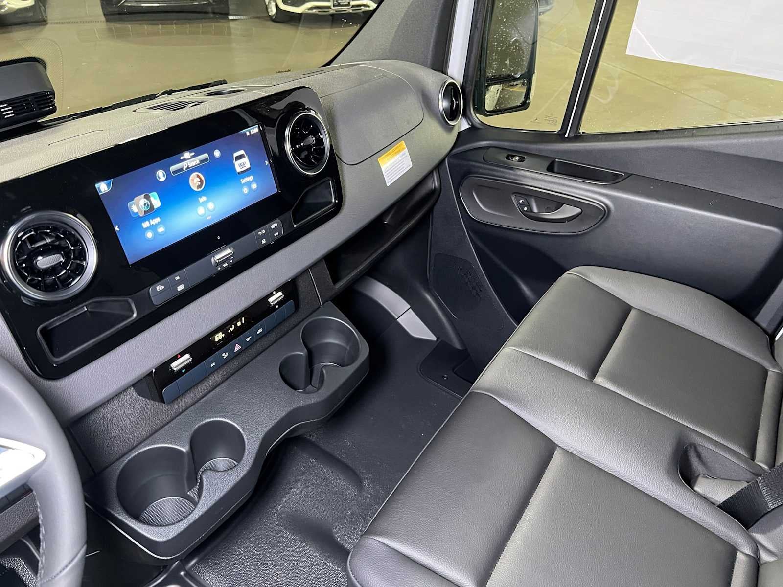 2026 Mercedes-Benz Sprinter Cargo 2500 Standard Roof I4 Diesel 144 RWD