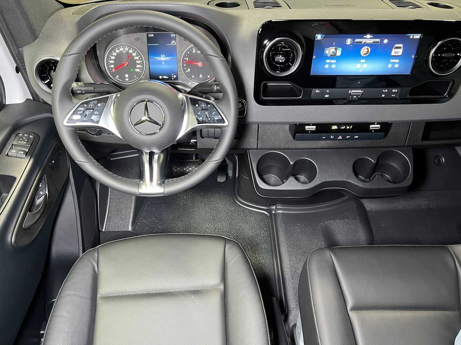 2026 Mercedes-Benz Sprinter Cargo 2500 Standard Roof I4 Diesel 144 RWD