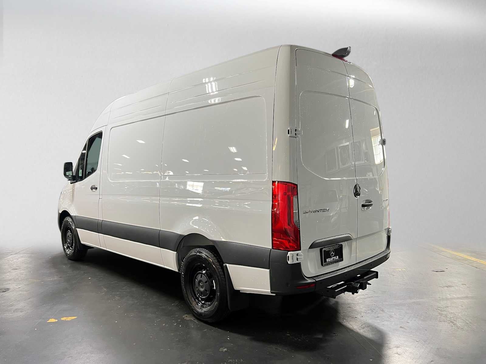 2026 Mercedes-Benz Sprinter Cargo 2500 Standard Roof I4 Diesel 144 RWD