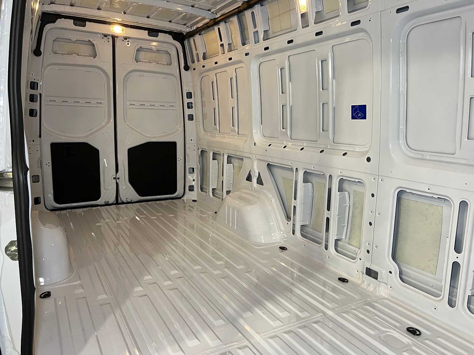 2025 Mercedes-Benz Sprinter Cargo Van 2500 High Roof I4 Diesel 170" RWD