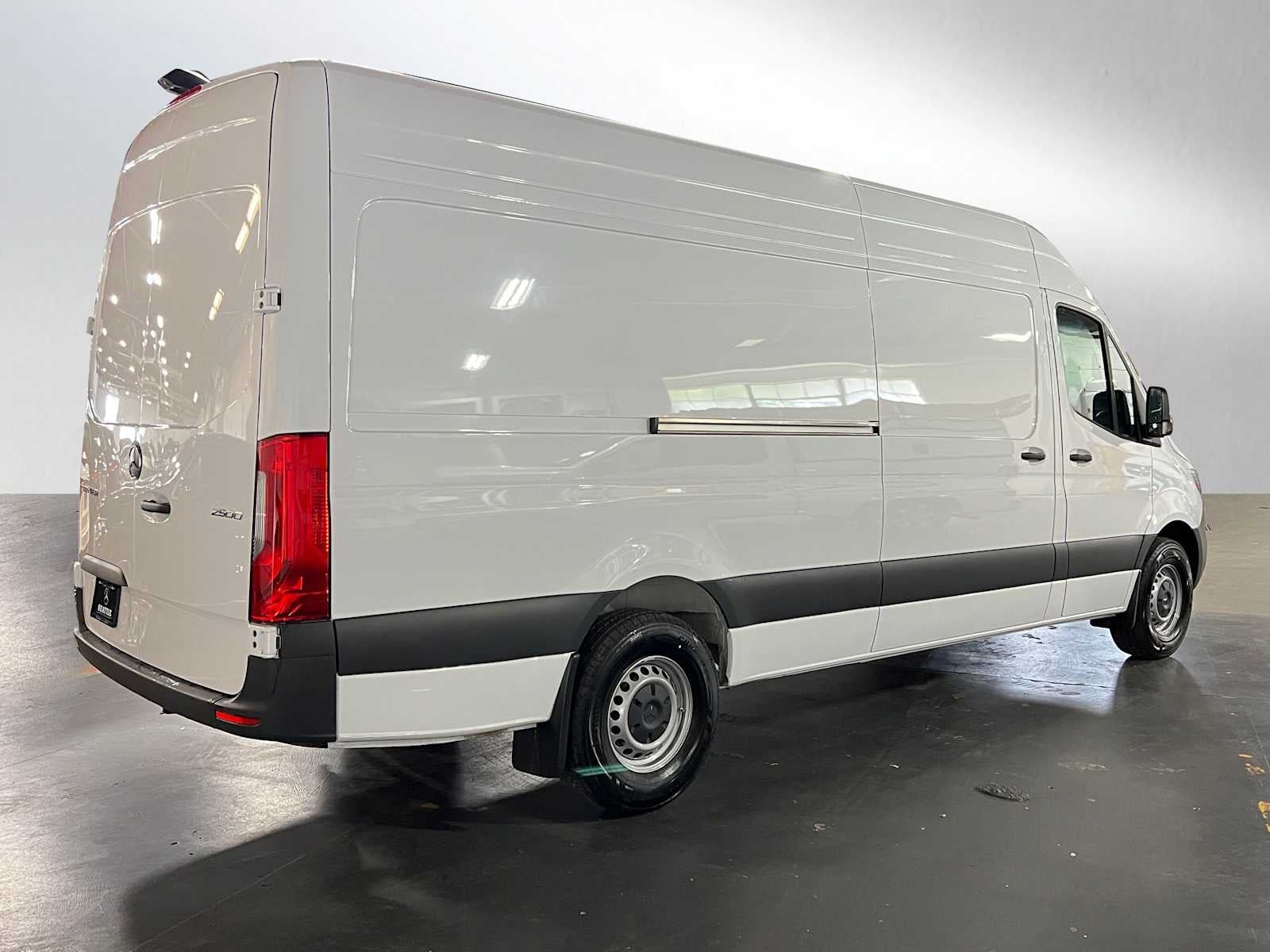 2025 Mercedes-Benz Sprinter Cargo Van 2500 High Roof I4 Diesel 170" RWD