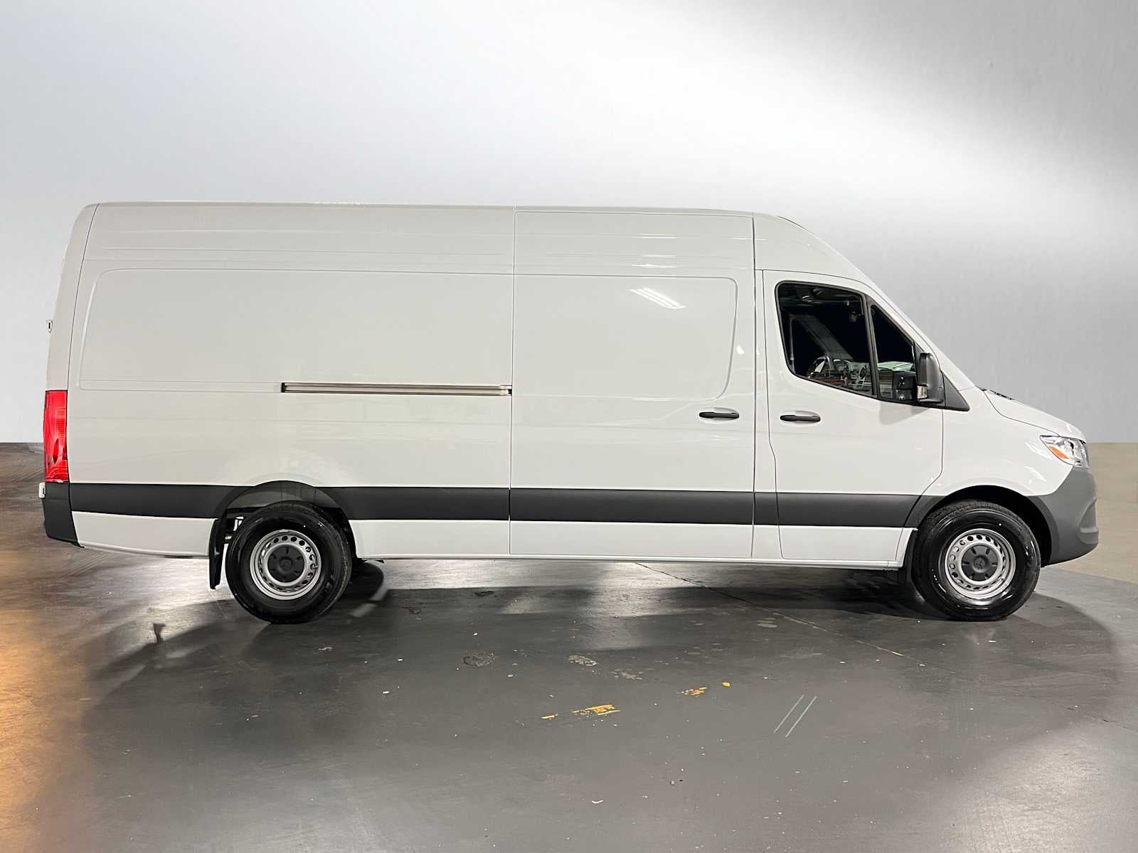 2025 Mercedes-Benz Sprinter Cargo Van 2500 High Roof I4 Diesel 170" RWD