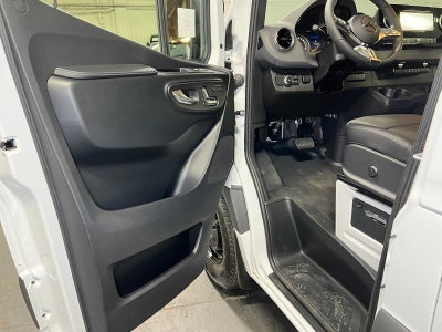 2026 Mercedes-Benz Sprinter Cargo 2500 High Roof I4 Diesel 170 RWD