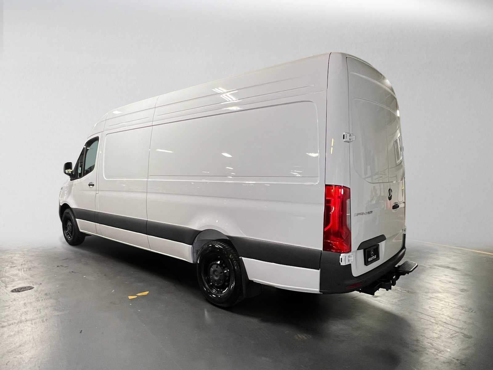 2026 Mercedes-Benz Sprinter Cargo 2500 High Roof I4 Diesel 170 RWD