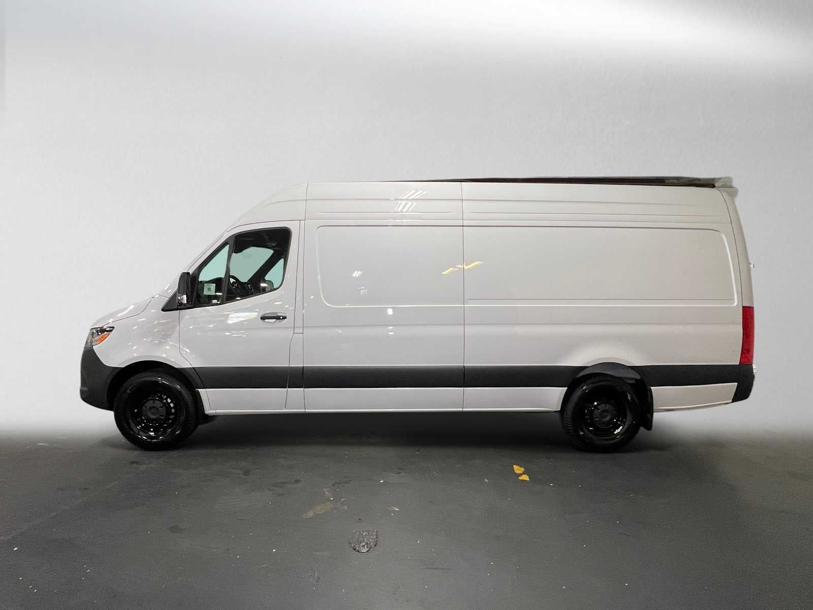 2026 Mercedes-Benz Sprinter Cargo 2500 High Roof I4 Diesel 170 RWD