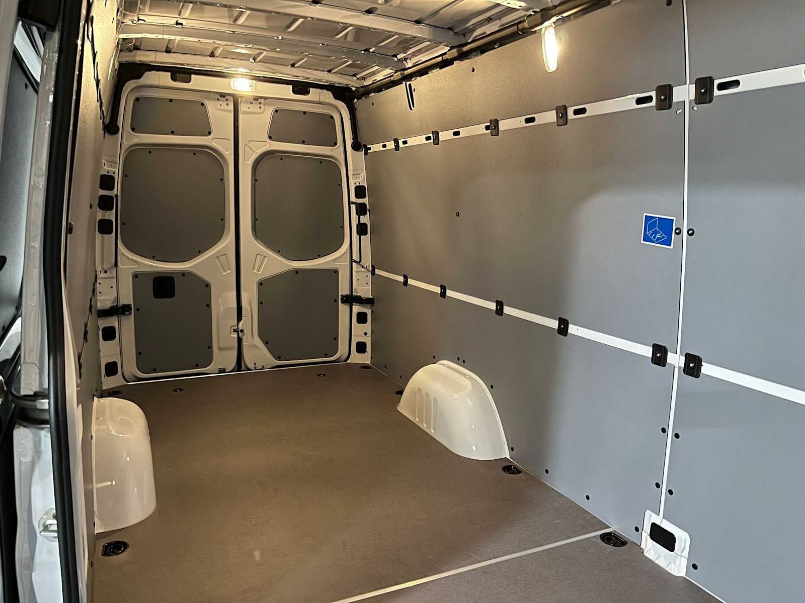 2026 Mercedes-Benz Sprinter 2500 High Roof I4 Diesel 170 RWD