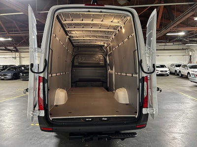 2026 Mercedes-Benz Sprinter 2500 High Roof I4 Diesel 170 RWD