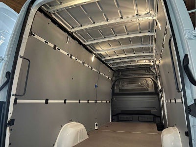 2026 Mercedes-Benz Sprinter 2500 High Roof I4 Diesel 170 RWD