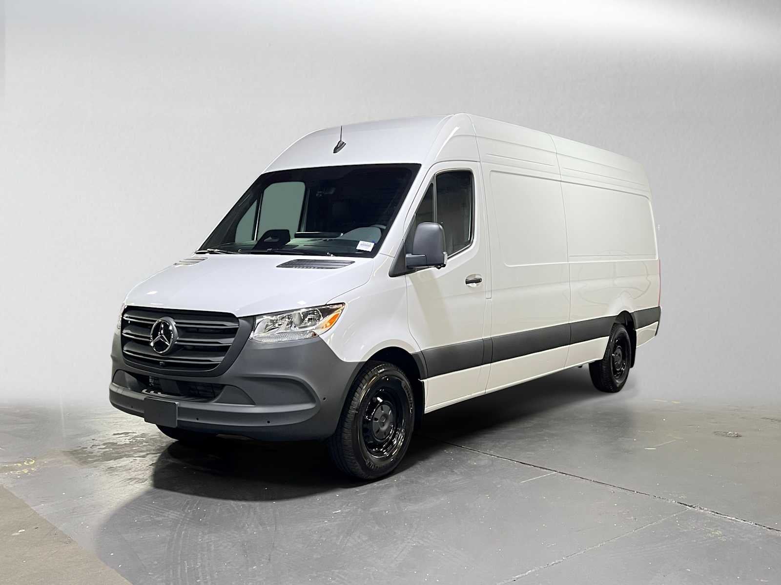 2026 Mercedes-Benz Sprinter 2500 High Roof I4 Diesel 170 RWD