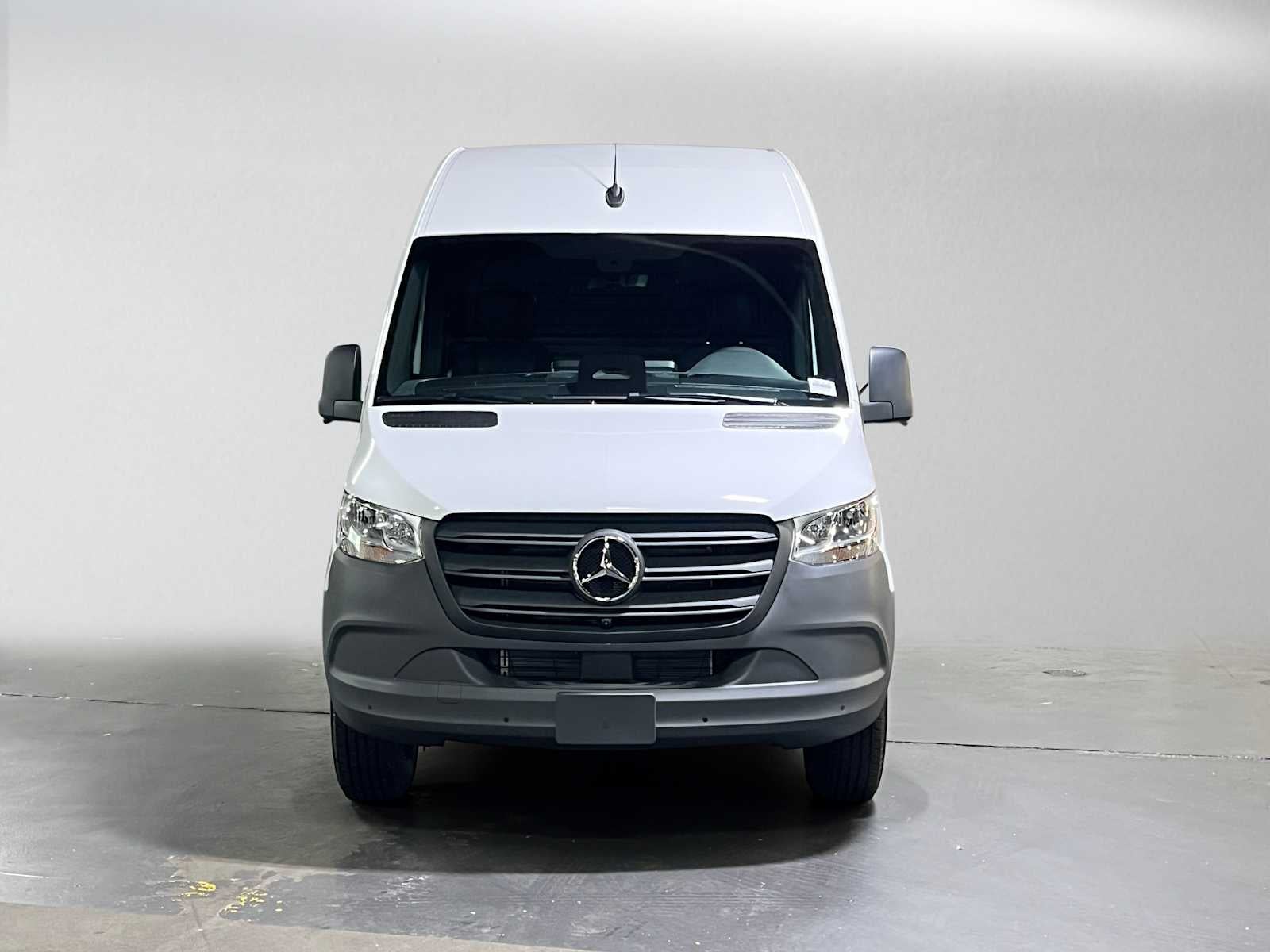 2026 Mercedes-Benz Sprinter 2500 High Roof I4 Diesel 170 RWD