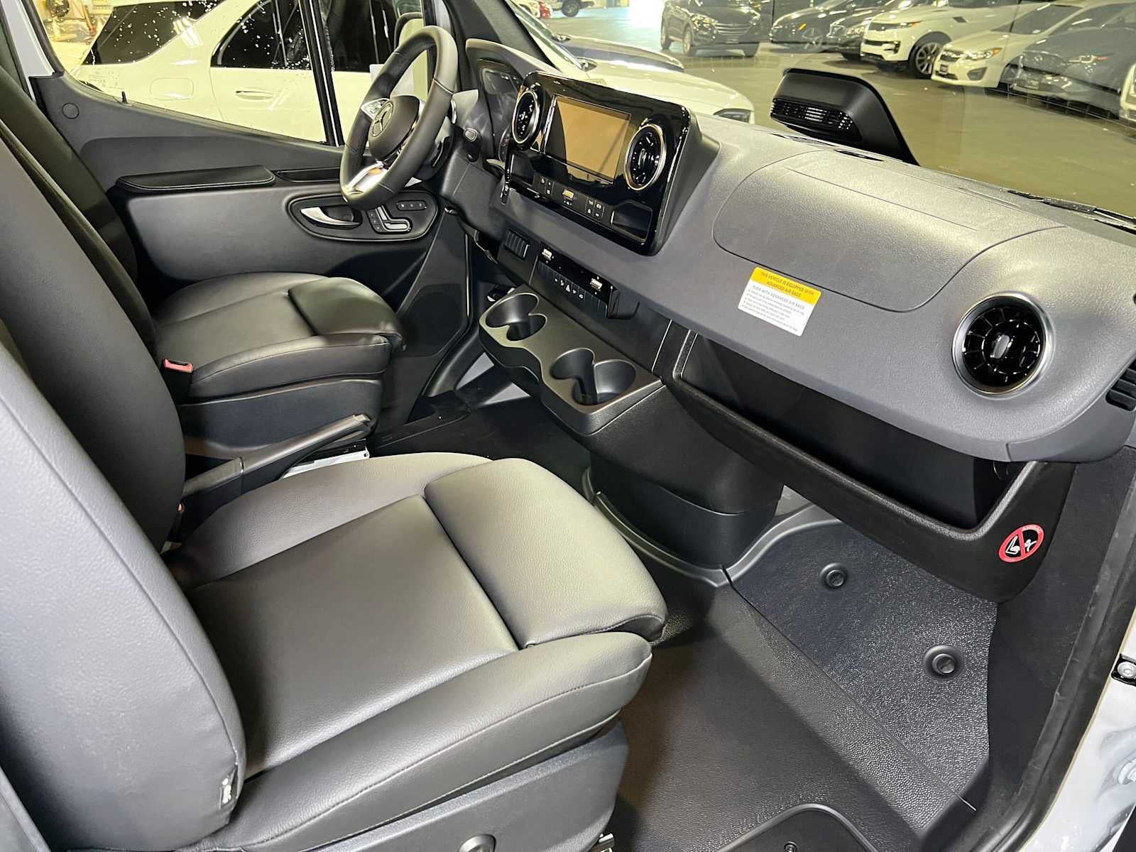 2026 Mercedes-Benz Sprinter 2500 High Roof I4 Diesel 170 RWD