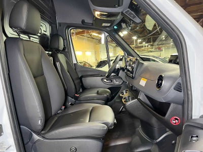 2026 Mercedes-Benz Sprinter 2500 High Roof I4 Diesel 170 RWD
