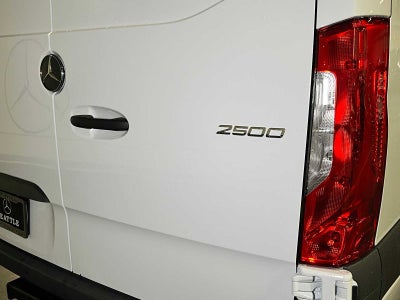2026 Mercedes-Benz Sprinter 2500 High Roof I4 Diesel 170 RWD
