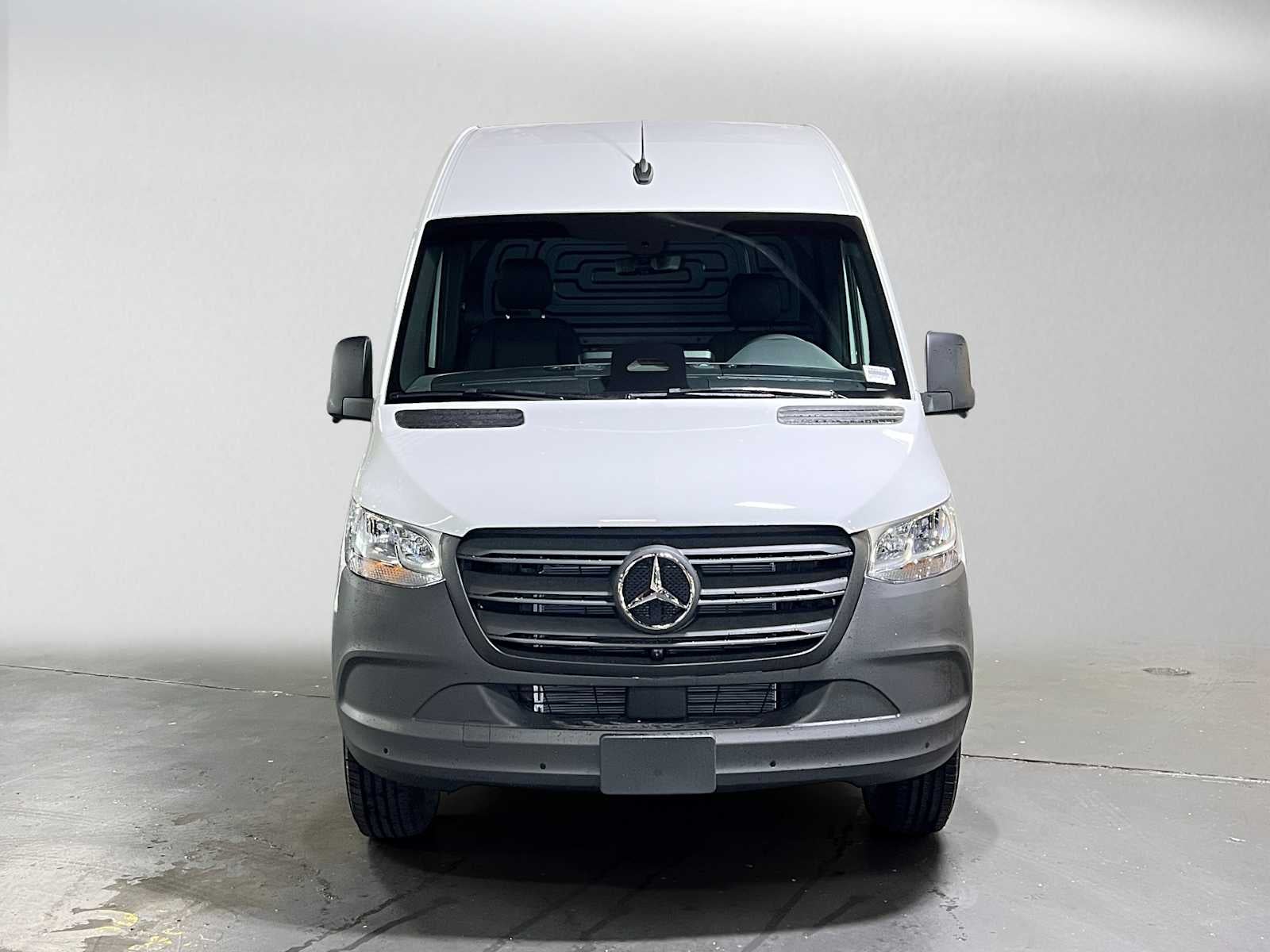2026 Mercedes-Benz Sprinter 2500 High Roof I4 Diesel 170 RWD
