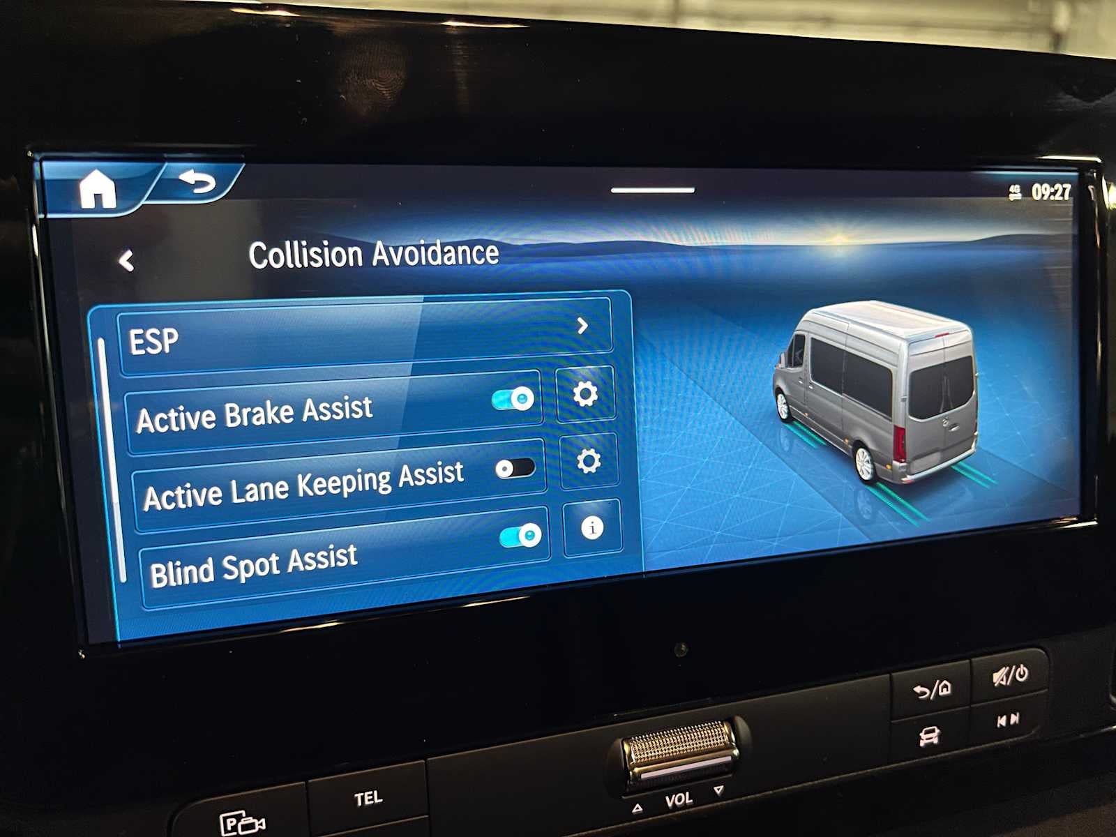 2026 Mercedes-Benz Sprinter 2500 High Roof I4 Diesel 170 RWD
