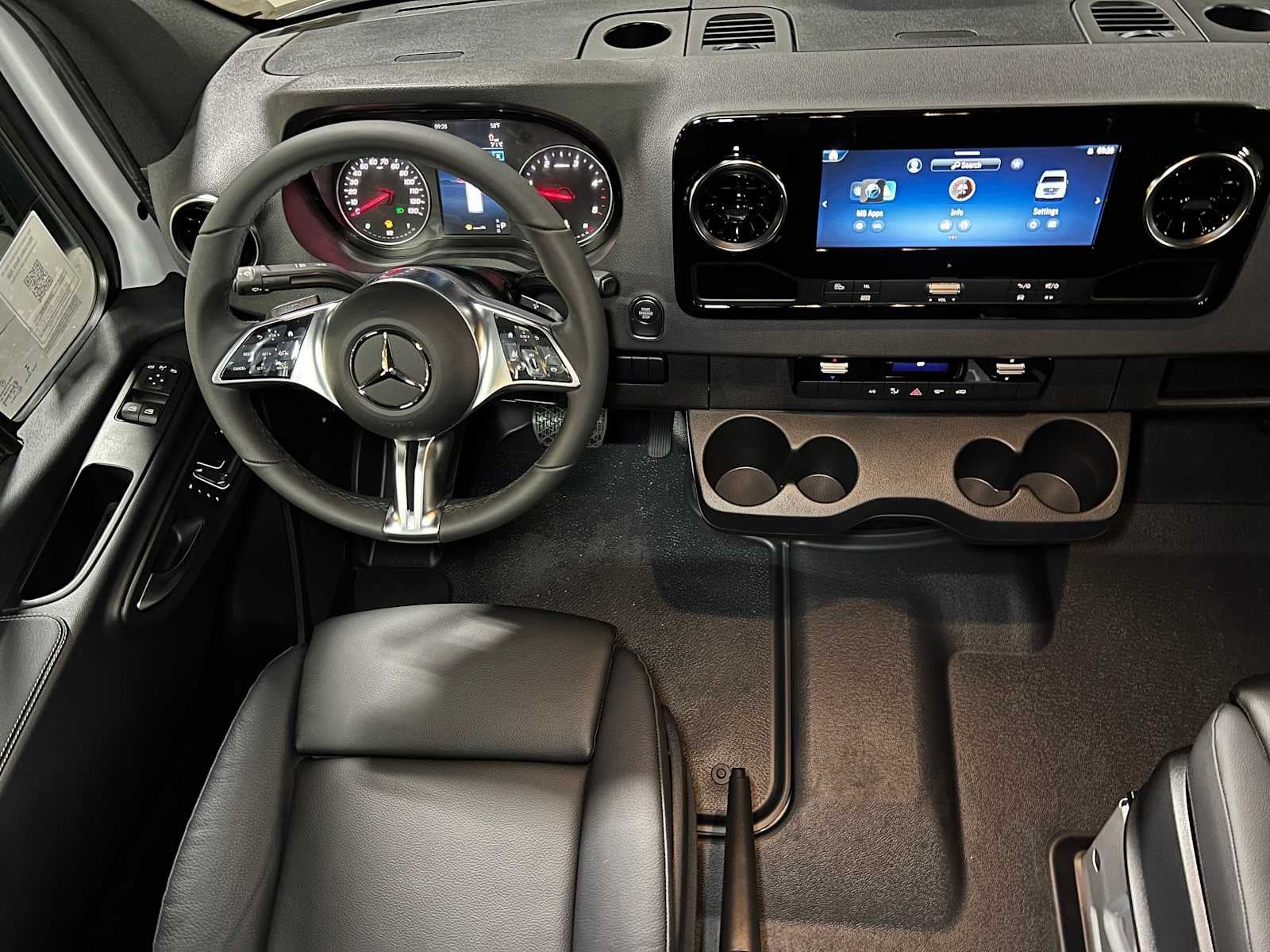 2026 Mercedes-Benz Sprinter 2500 High Roof I4 Diesel 170 RWD