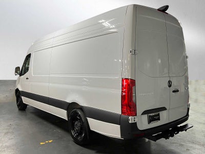 2026 Mercedes-Benz Sprinter 2500 High Roof I4 Diesel 170 RWD