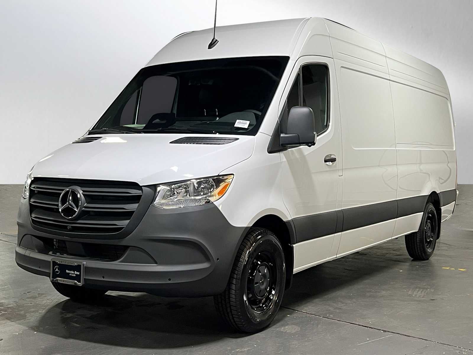 2026 Mercedes-Benz Sprinter 2500 High Roof I4 Diesel 170 RWD