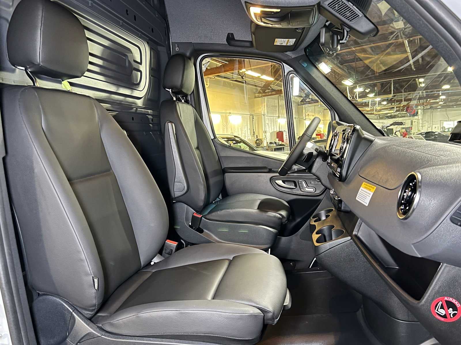 2026 Mercedes-Benz Sprinter Cargo 2500 High Roof I4 Diesel 170 RWD
