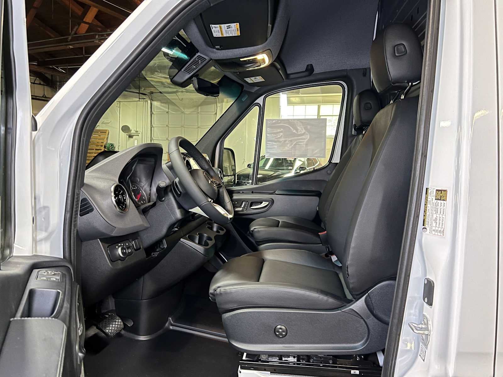 2026 Mercedes-Benz Sprinter Cargo 2500 High Roof I4 Diesel 170 RWD