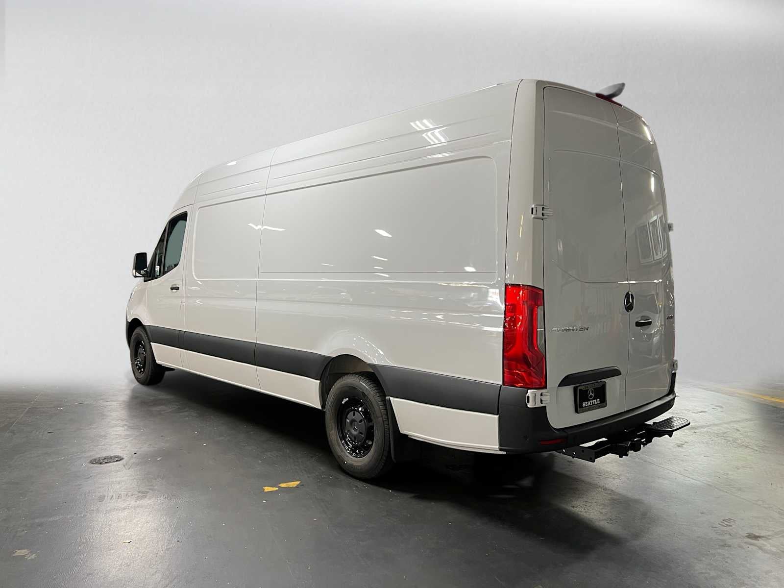 2026 Mercedes-Benz Sprinter Cargo 2500 High Roof I4 Diesel 170 RWD