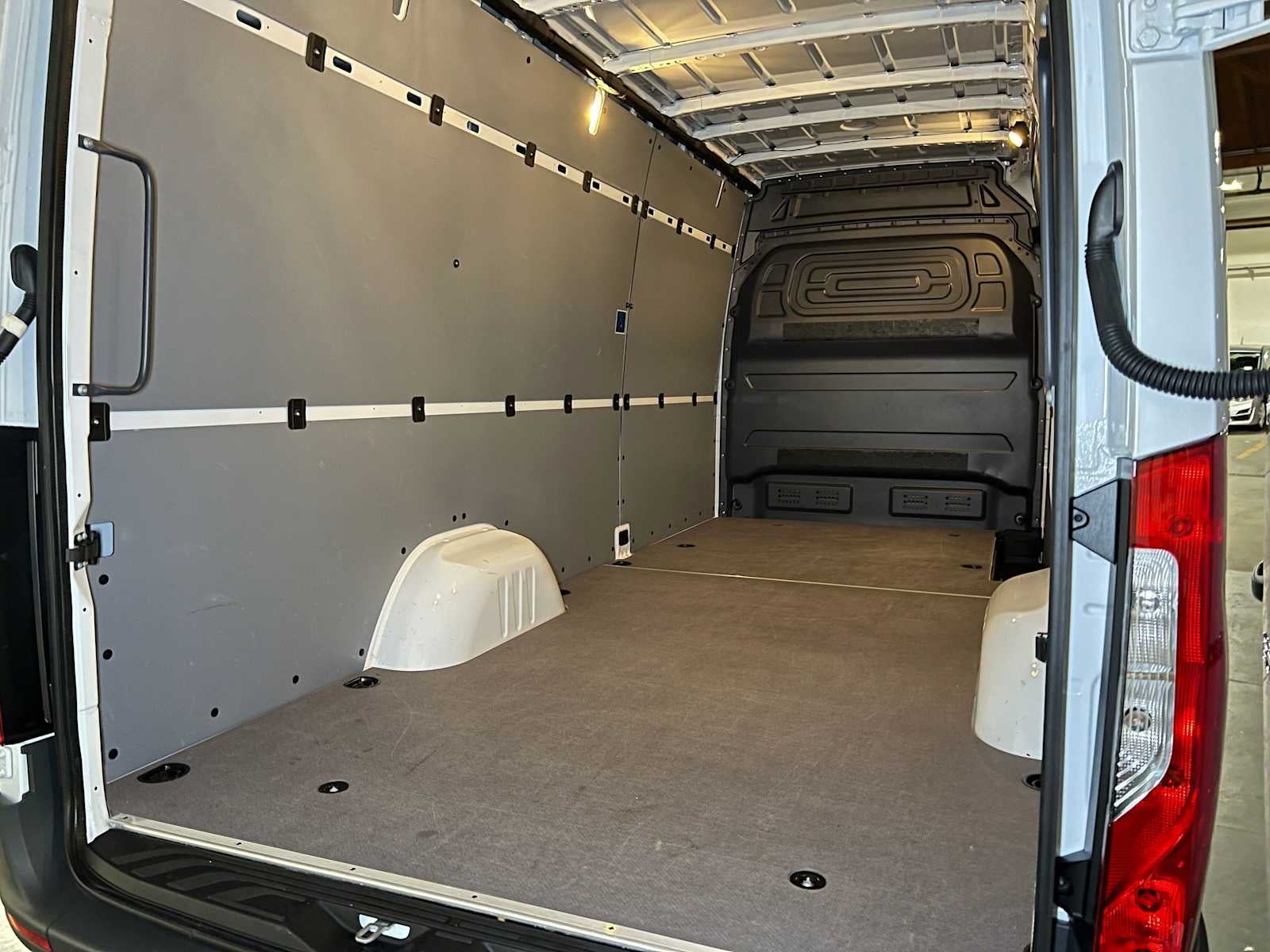 2026 Mercedes-Benz Sprinter Cargo 2500 High Roof I4 Diesel 170 RWD