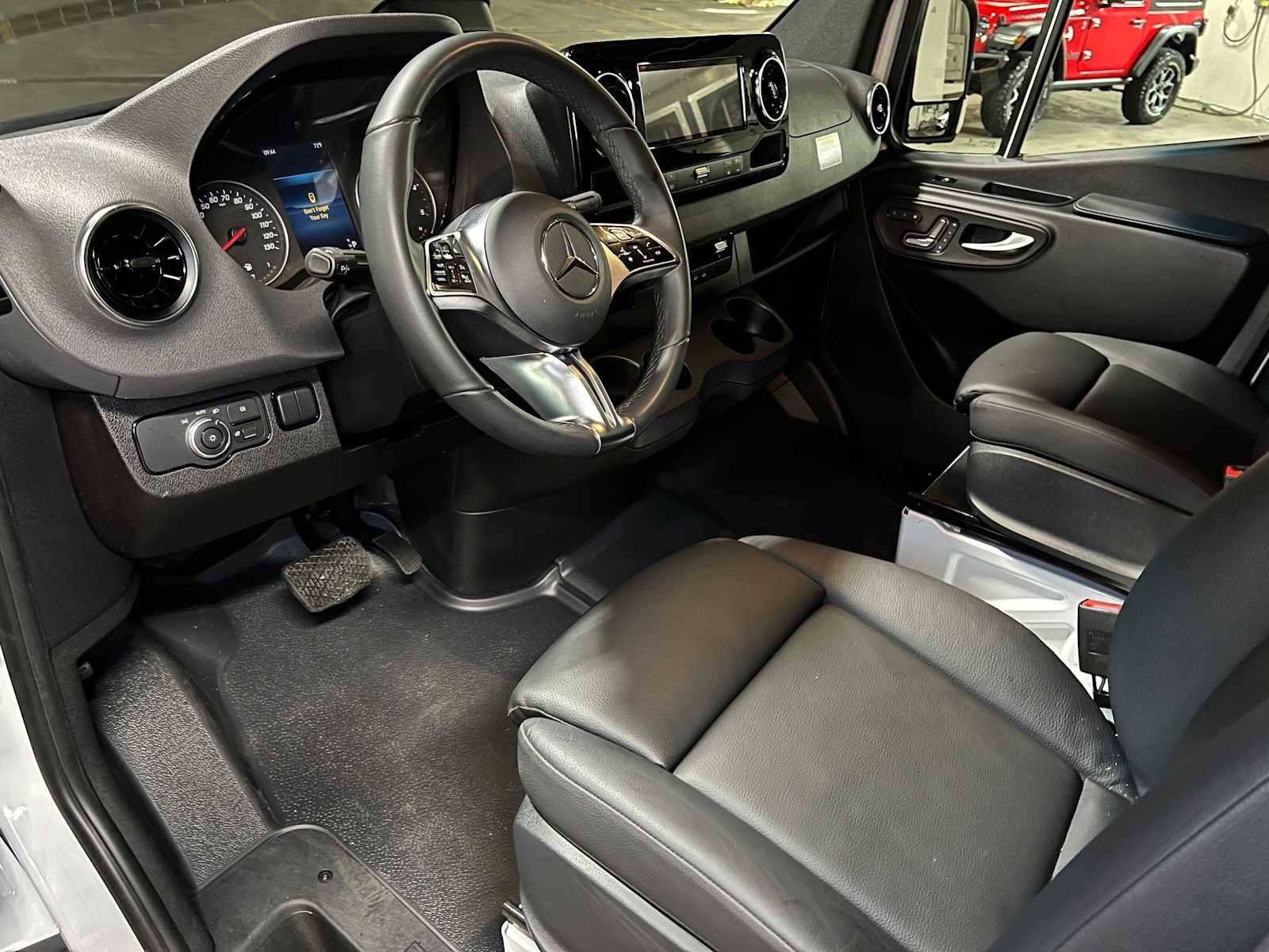 2026 Mercedes-Benz Sprinter Cargo 2500 High Roof I4 Diesel 170 RWD