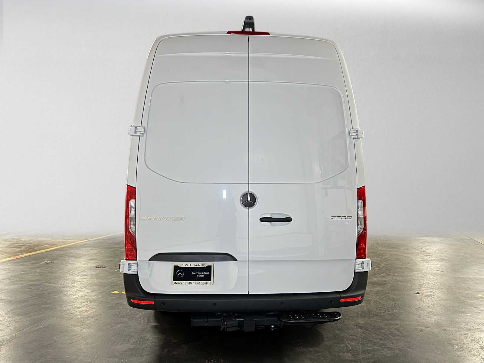 2026 Mercedes-Benz Sprinter Cargo 2500 High Roof I4 Diesel 170 RWD