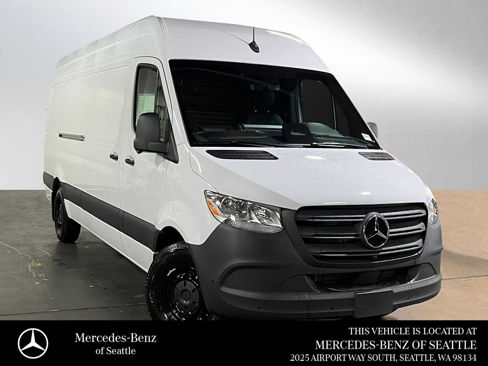 2026 Mercedes-Benz Sprinter 2500 High Roof I4 Diesel 170 RWD