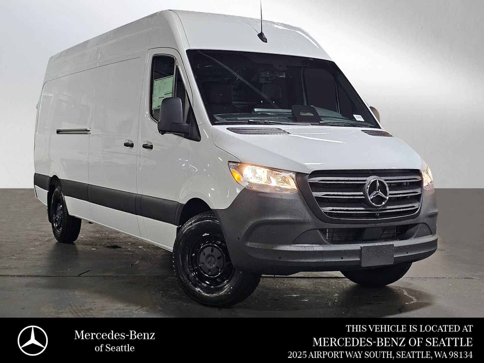 2026 Mercedes-Benz Sprinter 2500 170 WB High Roof's photo