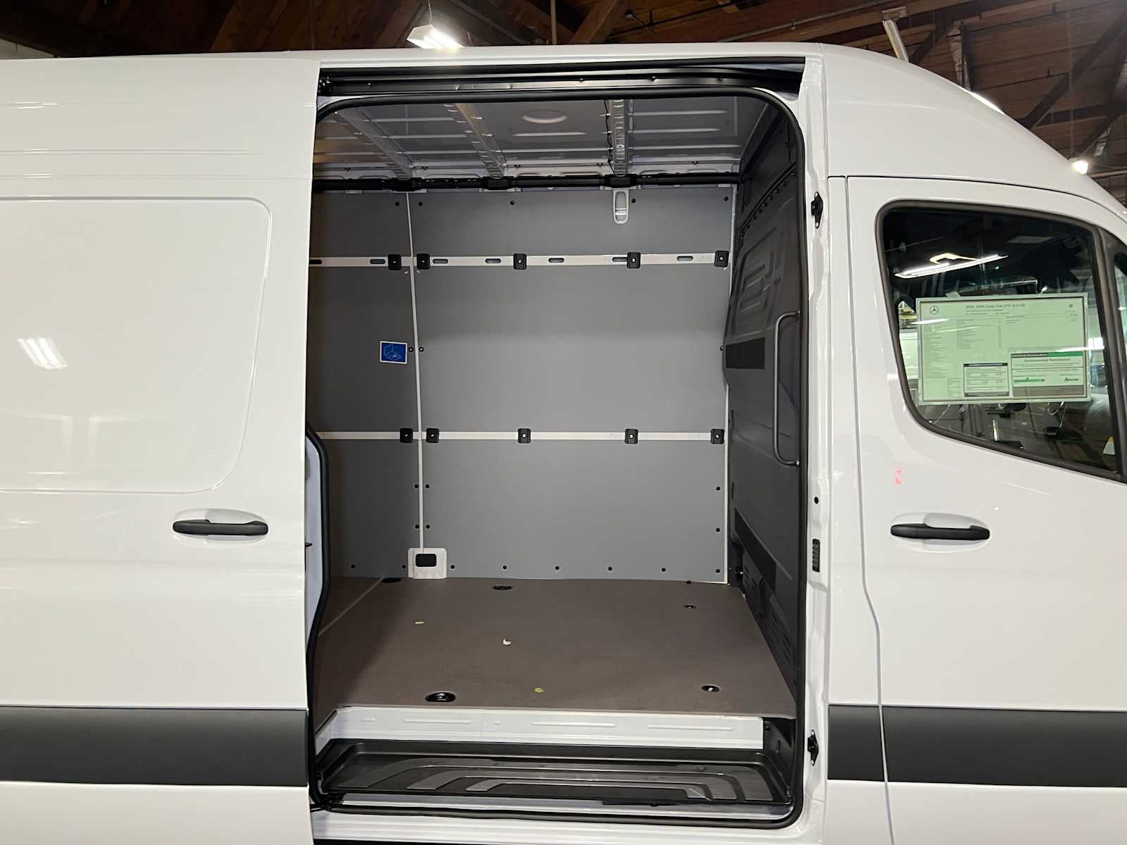 2026 Mercedes-Benz Sprinter Cargo 2500 High Roof I4 Diesel 170 RWD