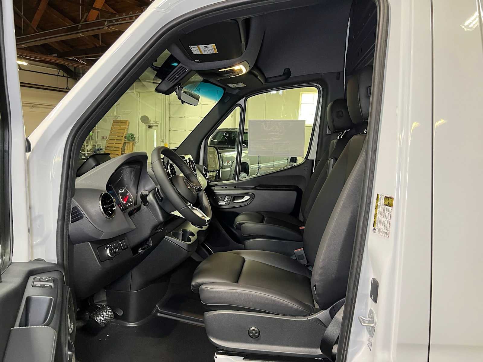 2026 Mercedes-Benz Sprinter Cargo 2500 High Roof I4 Diesel 170 RWD