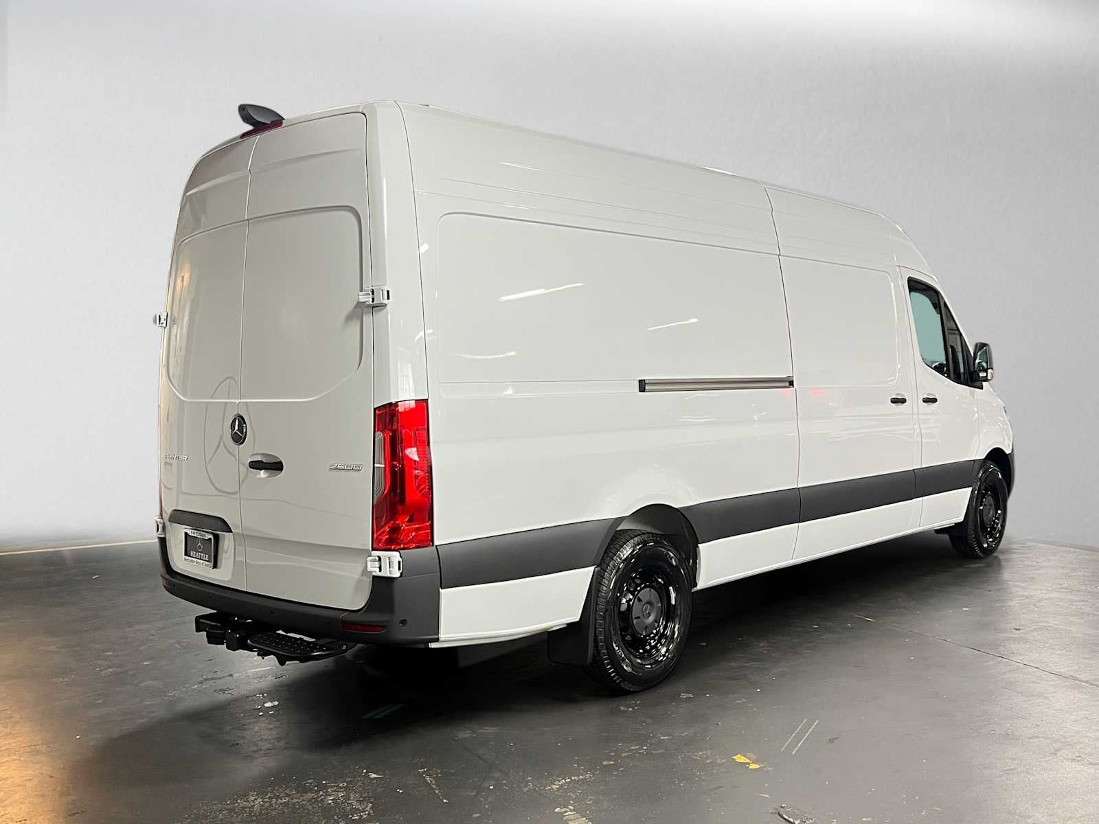 2026 Mercedes-Benz Sprinter Cargo 2500 High Roof I4 Diesel 170 RWD