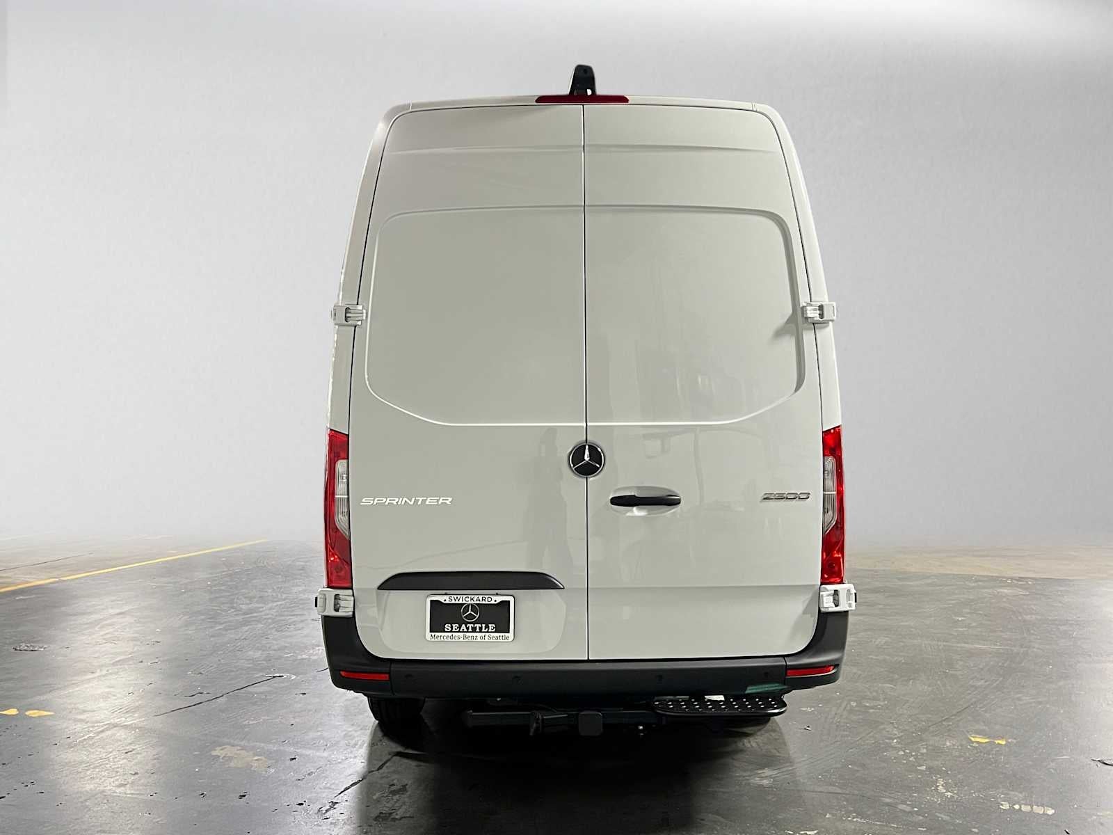 2026 Mercedes-Benz Sprinter Cargo 2500 High Roof I4 Diesel 170 RWD