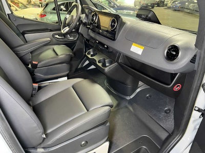2026 Mercedes-Benz Sprinter 2500 High Roof I4 Diesel 170 RWD