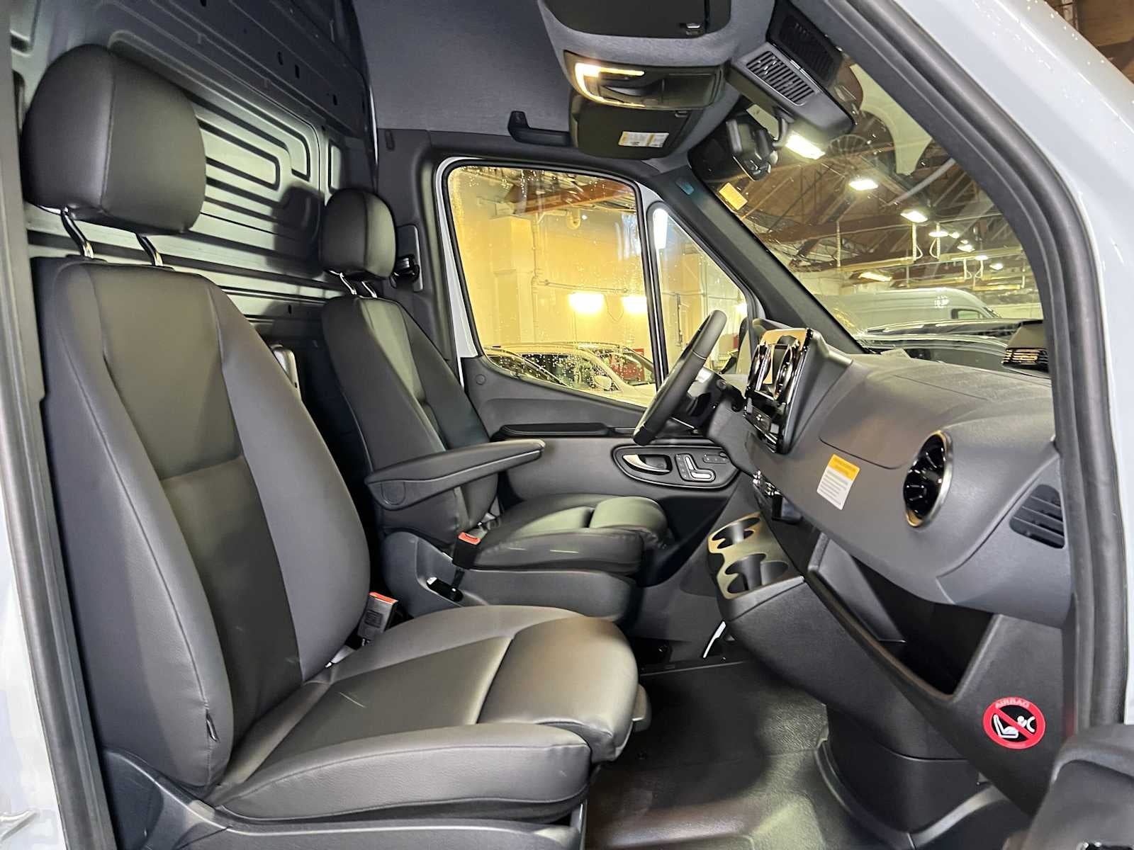 2026 Mercedes-Benz Sprinter 2500 High Roof I4 Diesel 170 RWD