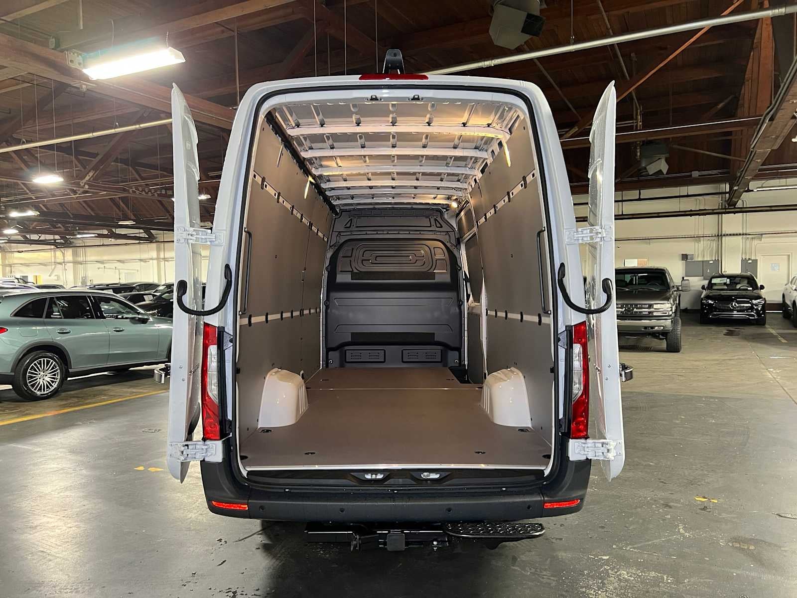 2026 Mercedes-Benz Sprinter 2500 High Roof I4 Diesel 170 RWD