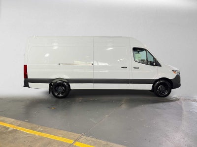 2026 Mercedes-Benz Sprinter 2500 High Roof I4 Diesel 170 RWD