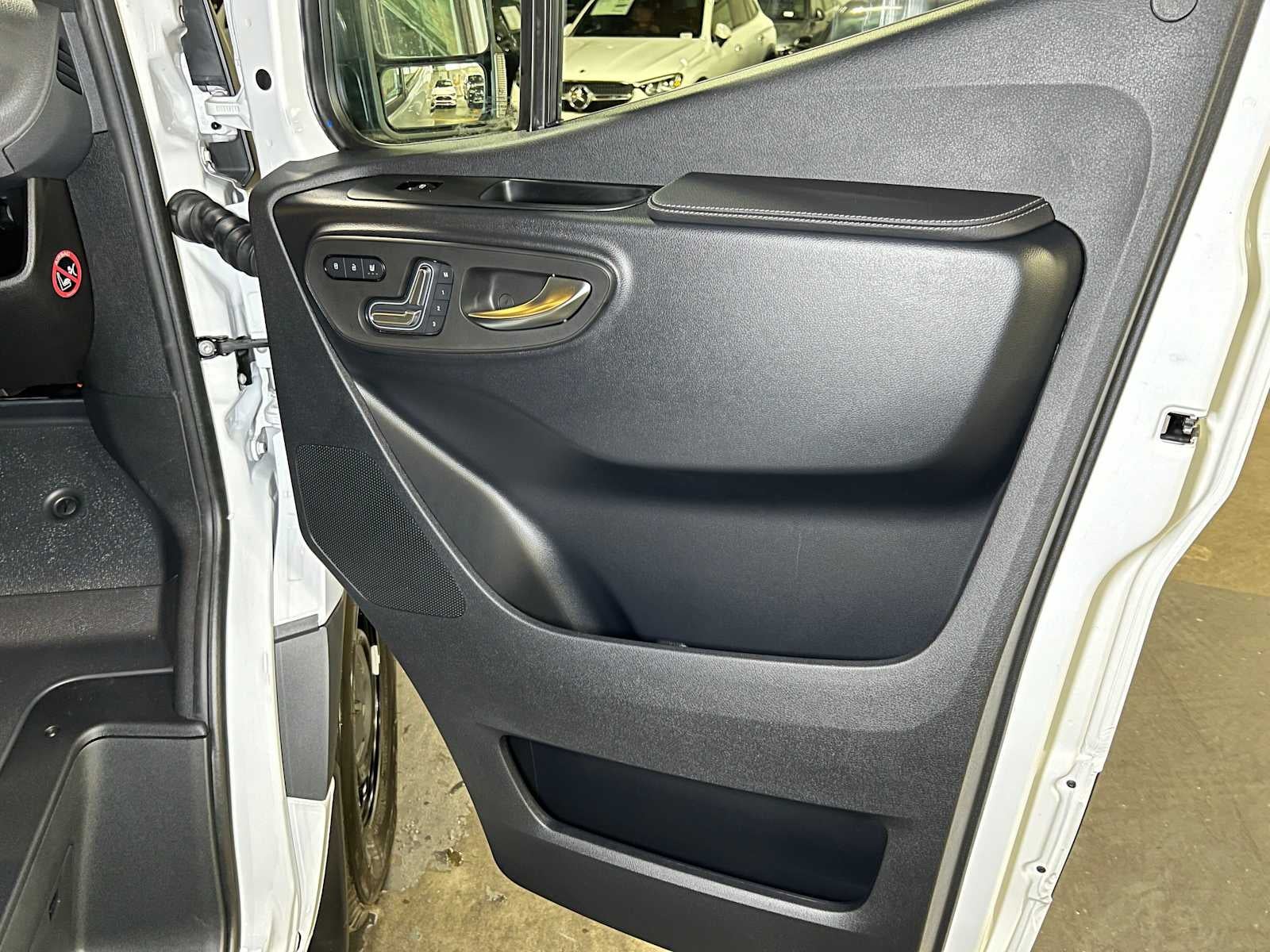 2026 Mercedes-Benz Sprinter Cargo 2500 High Roof I4 Diesel 170 RWD