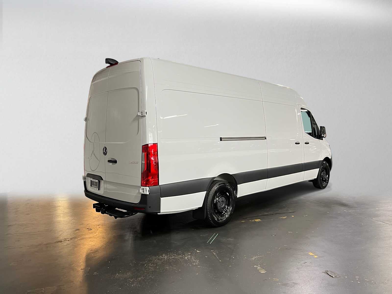 2026 Mercedes-Benz Sprinter Cargo 2500 High Roof I4 Diesel 170 RWD