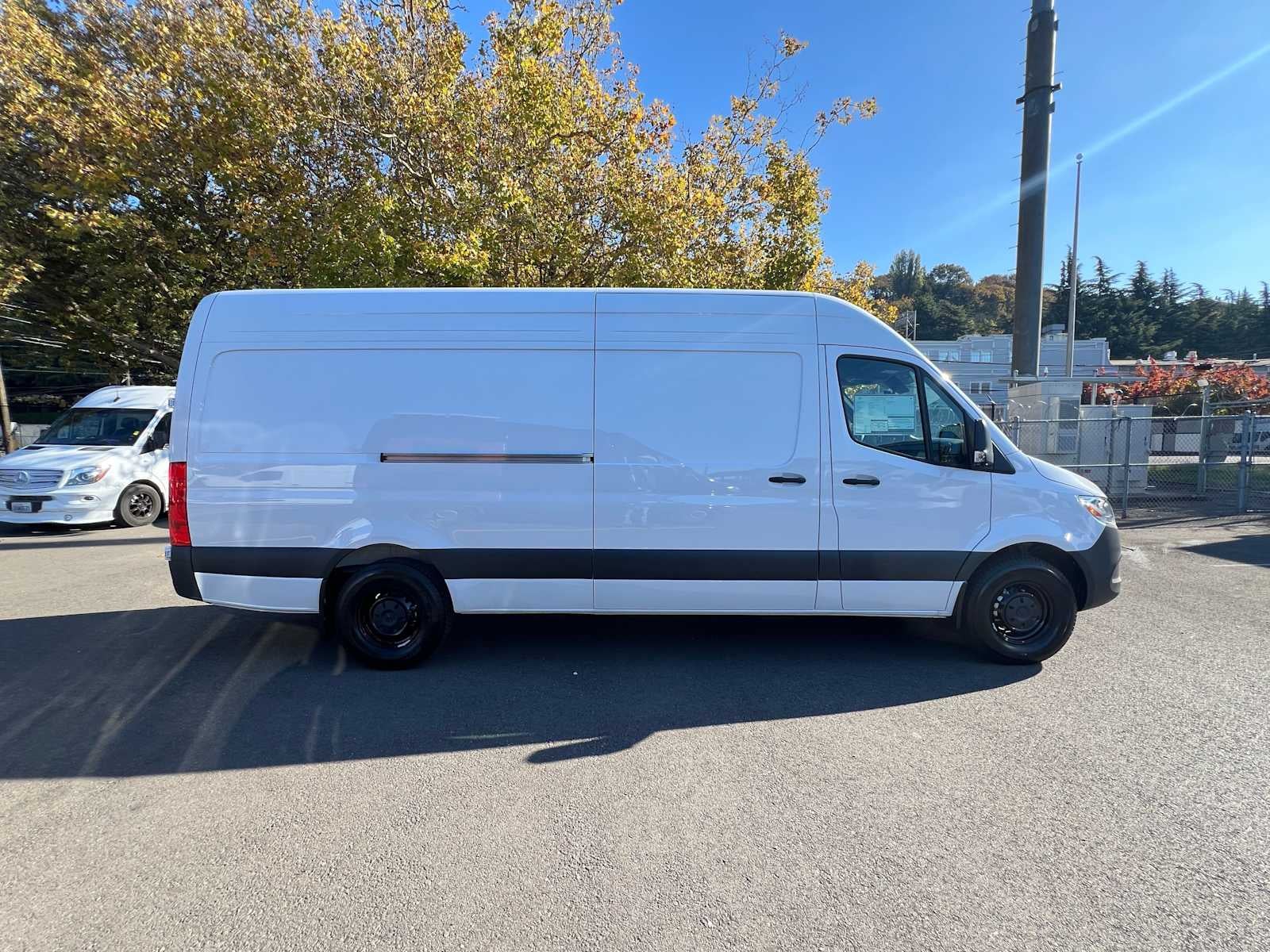 2027 Mercedes-Benz Sprinter Cargo 2500 High Roof I4 Diesel 170 RWD