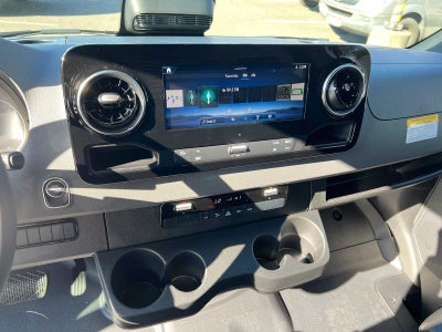 2027 Mercedes-Benz Sprinter Cargo 2500 High Roof I4 Diesel 170 RWD