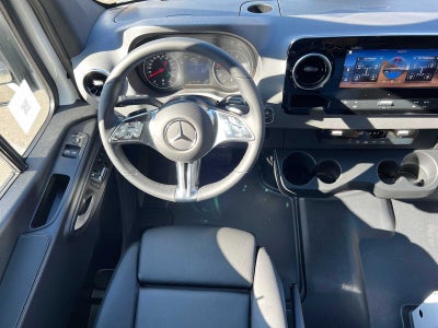 2027 Mercedes-Benz Sprinter Cargo 2500 High Roof I4 Diesel 170 RWD