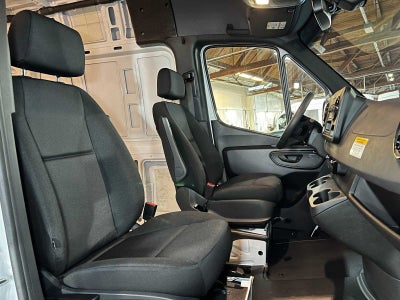 2025 Mercedes-Benz Sprinter Cargo Van 2500 High Roof I4 Diesel 170 RWD