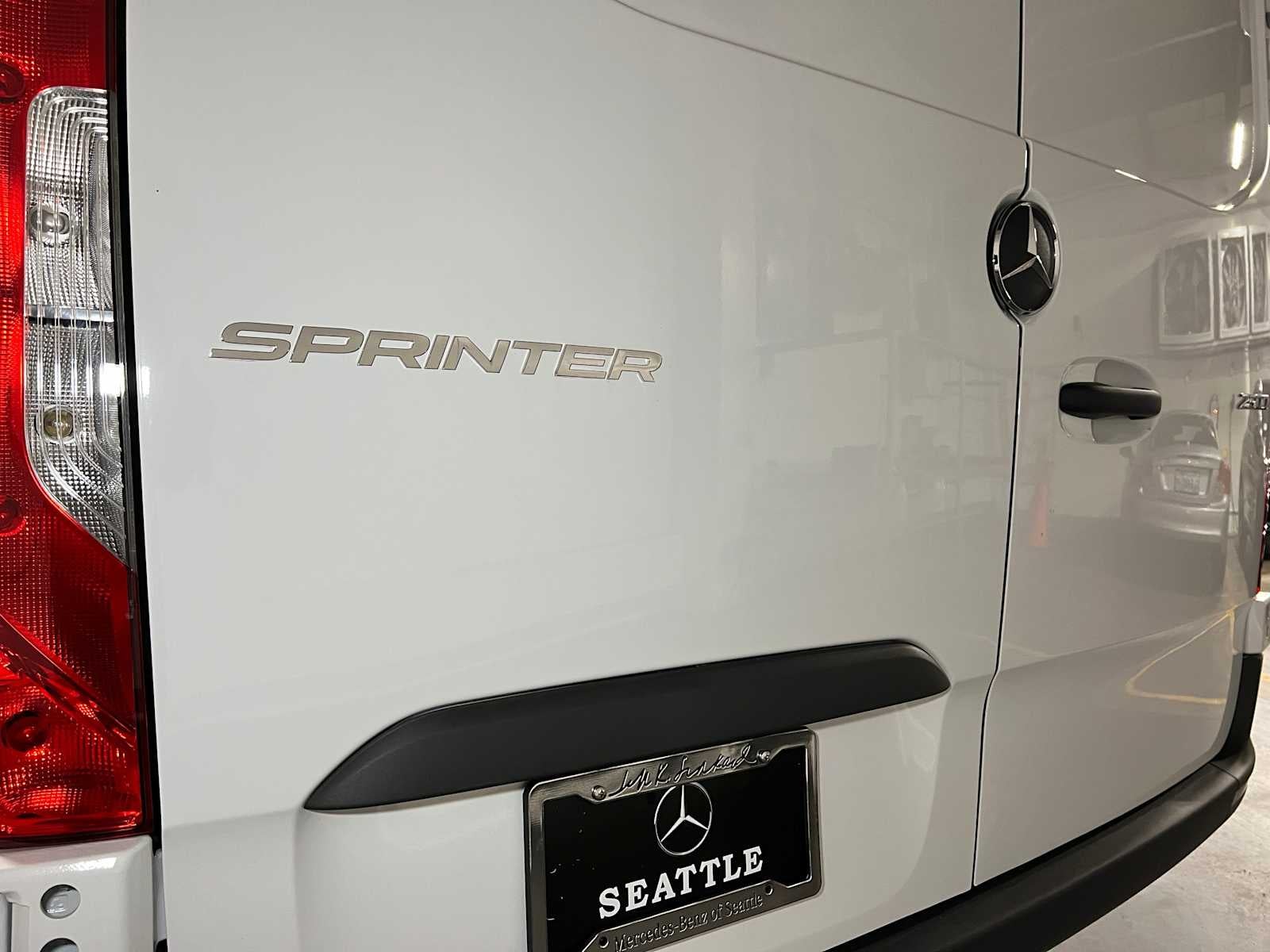2025 Mercedes-Benz Sprinter Cargo Van 2500 High Roof I4 Diesel 170 RWD