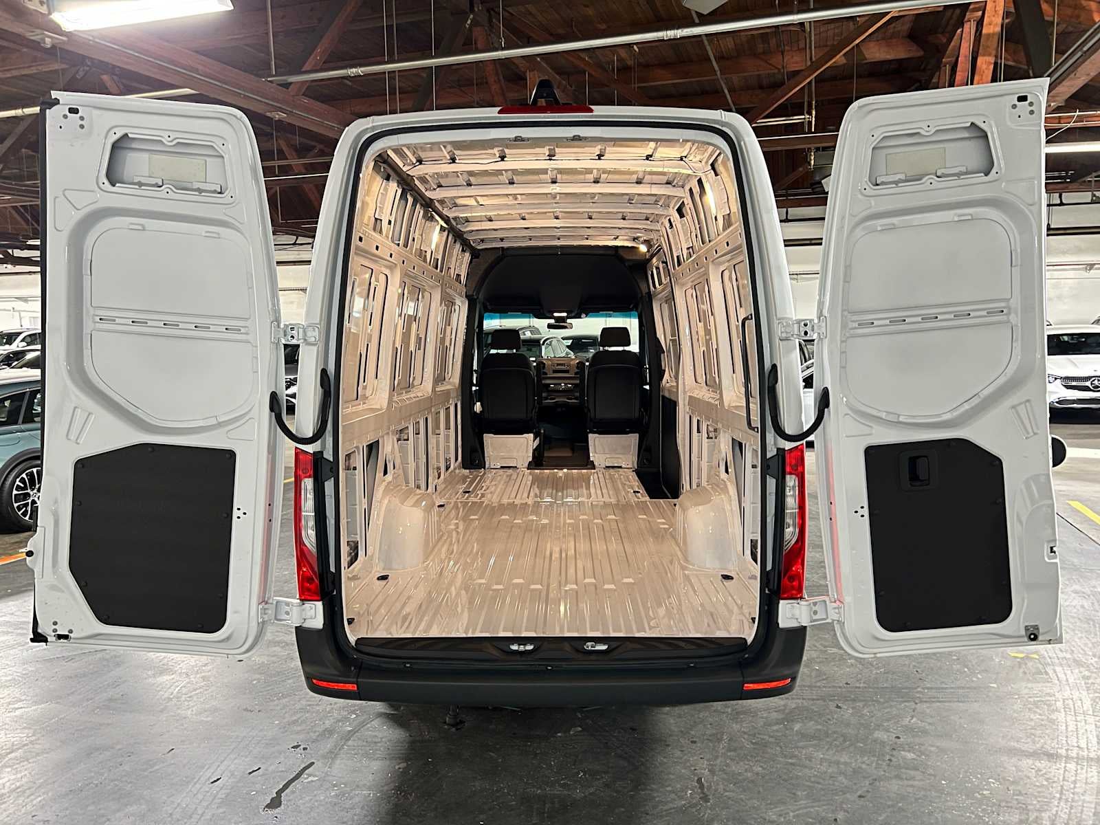 2025 Mercedes-Benz Sprinter Cargo Van 2500 High Roof I4 Diesel 170 RWD