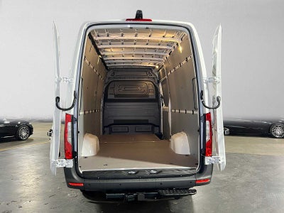 2027 Mercedes-Benz Sprinter Cargo 2500 High Roof I4 Diesel 170 RWD