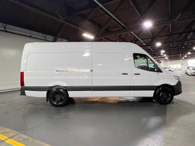 2027 Mercedes-Benz Sprinter Cargo 2500 High Roof I4 Diesel 170 RWD